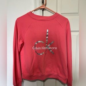 Calvin Klein crewneck!